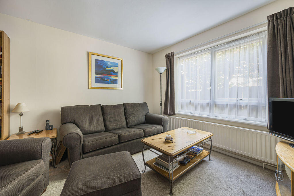 Apartment in Dartford - More