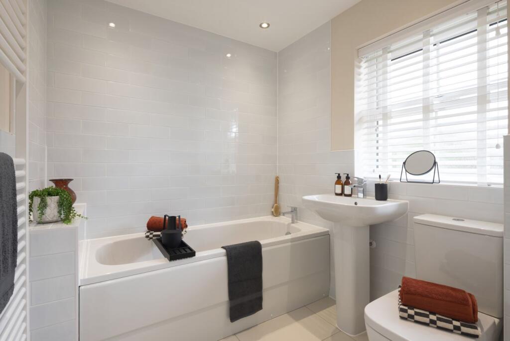 House in Gillingham, Eccliffe - More