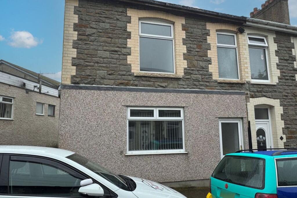 Main image of property: Islwyn Street, Ynysddu, NP11