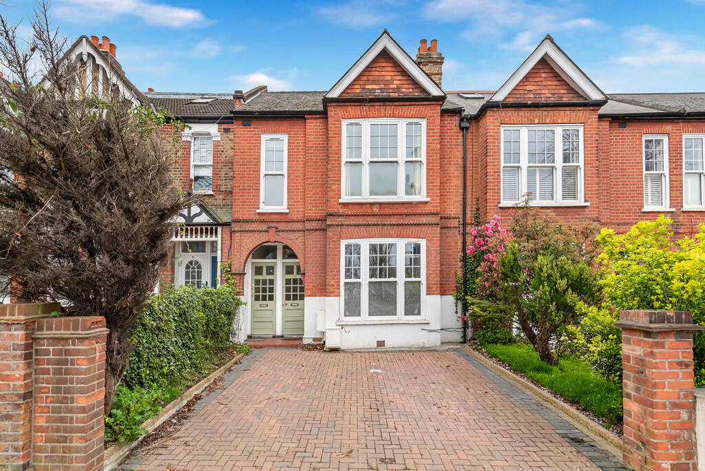 Main image of property: Little Ealing Lane, London