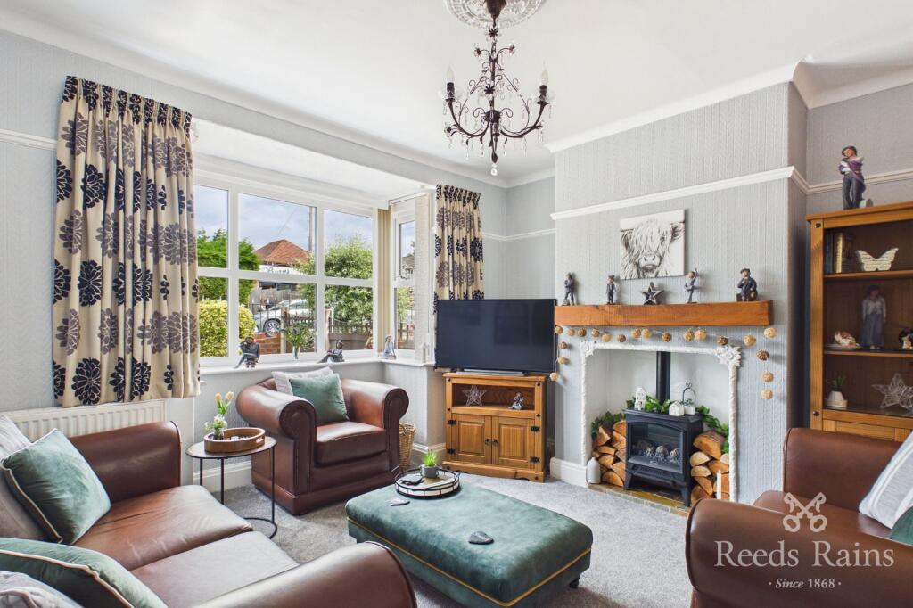 Westerton Road, Tingley, Wakefield, West Yorkshire, WF3 photo 2
