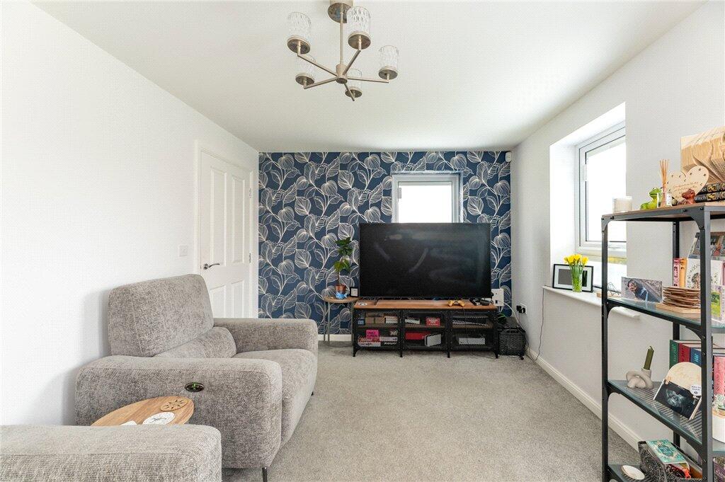 Perry Way, Morley, Leeds, West Yorkshire, LS27 photo 3