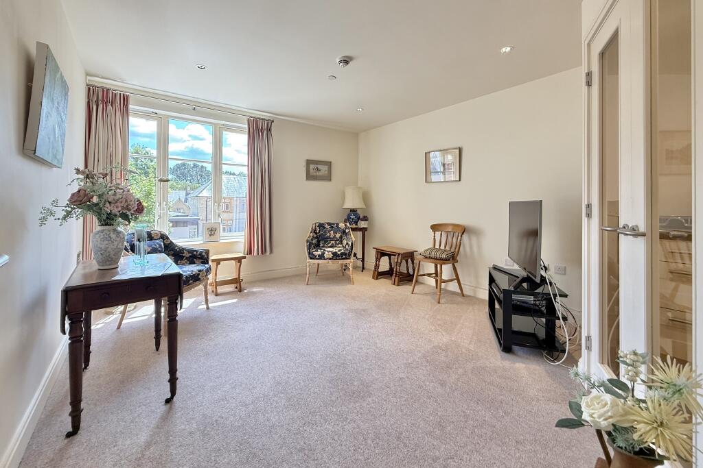 63 Garnier Drive, Bishopstoke Park Retirement Village photo 3