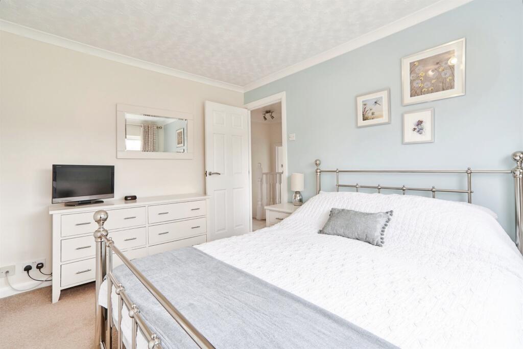 Additional image 12 of Hoyle Court Road, Baildon, Shipley