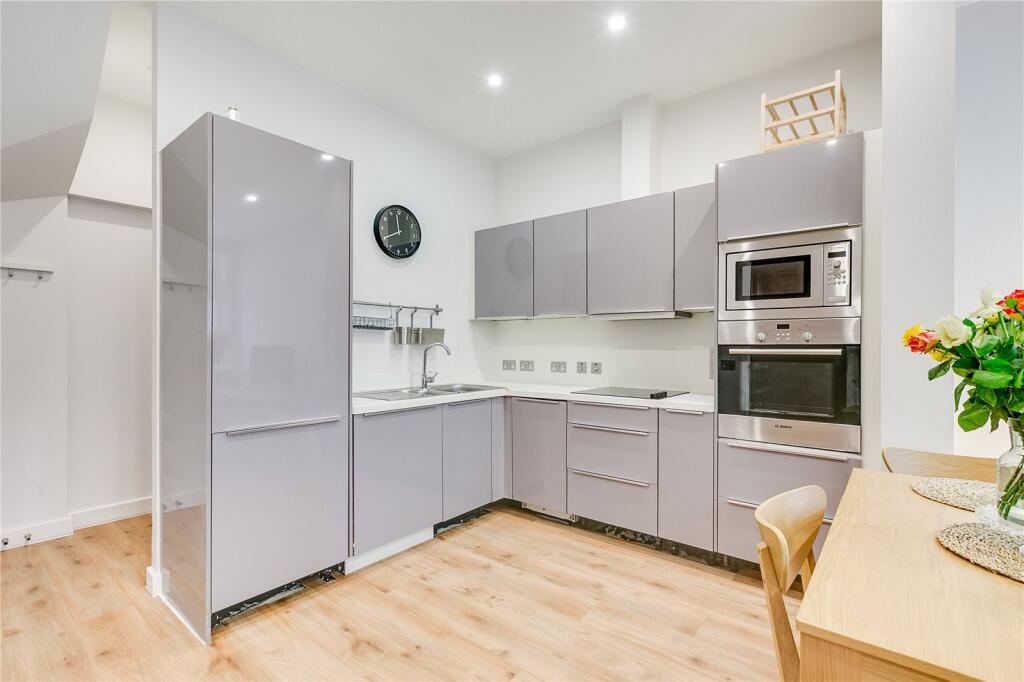 House in London - View 4