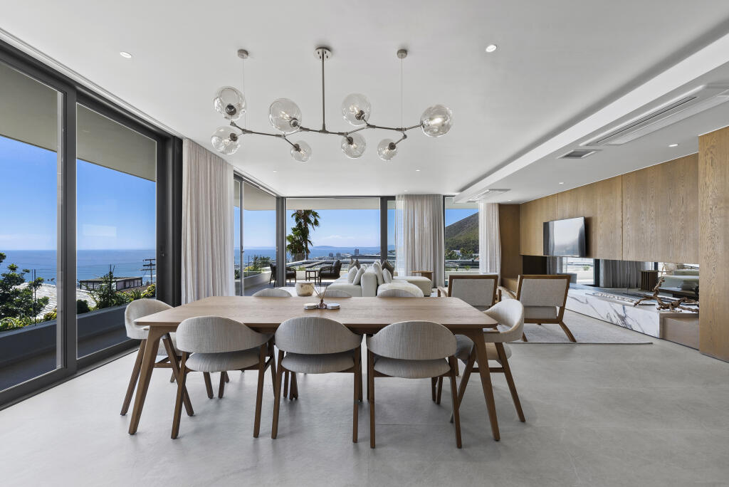 Main image of property: Western Cape, Cape Town, Fresnaye