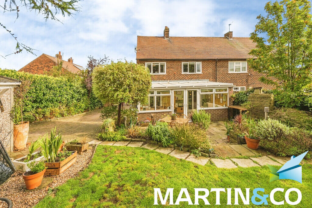 House in Wakefield, Coxley, Sitlington - View 5
