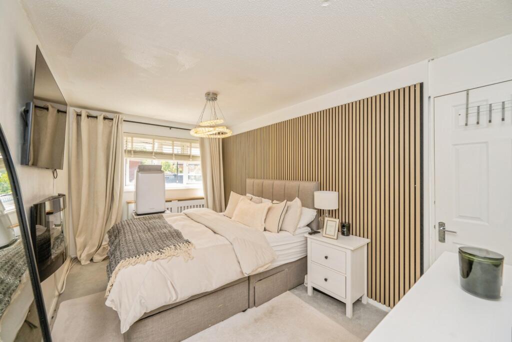 House in Tamworth, Staffordshire - View 5
