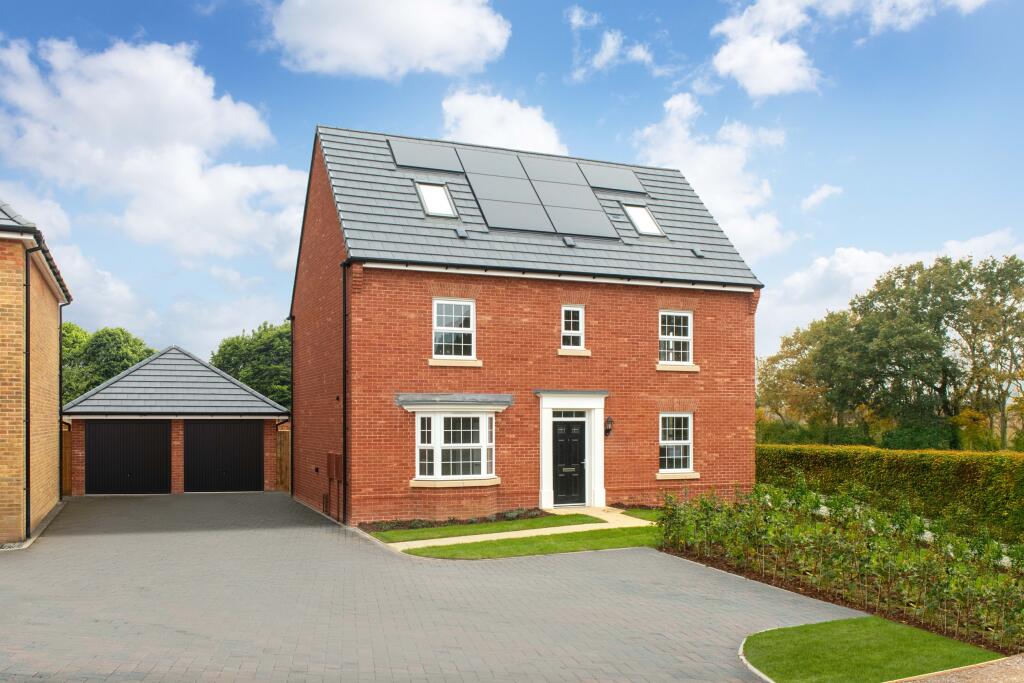 Main image of property: Maldon Road,
Burnham-On-Crouch,
CM0 8NS