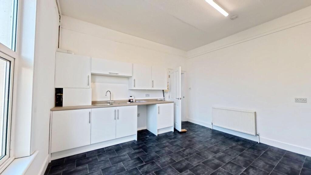 Apartment in Canterbury - View 5