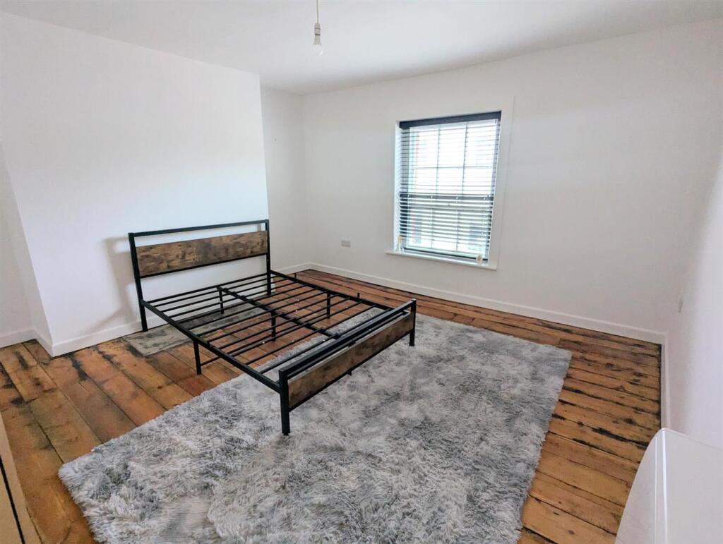 Apartment in Oswestry - View 5