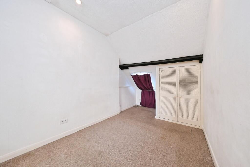 Apartment in Derby - View 5