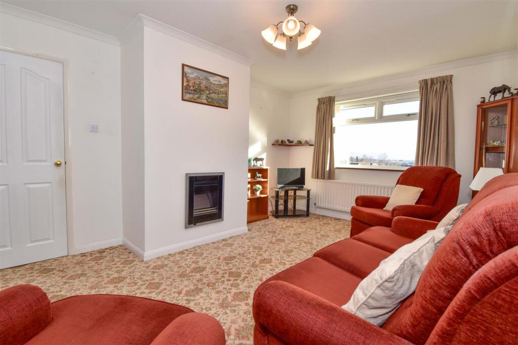 44, Willow Close, Penrith photo 2