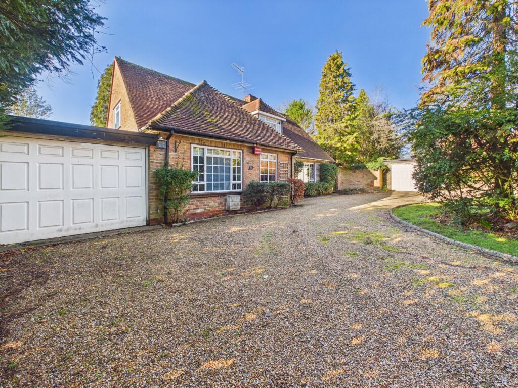 Howards Thicket, Gerrards Cross, Buckinghamshire, SL9 photo 3