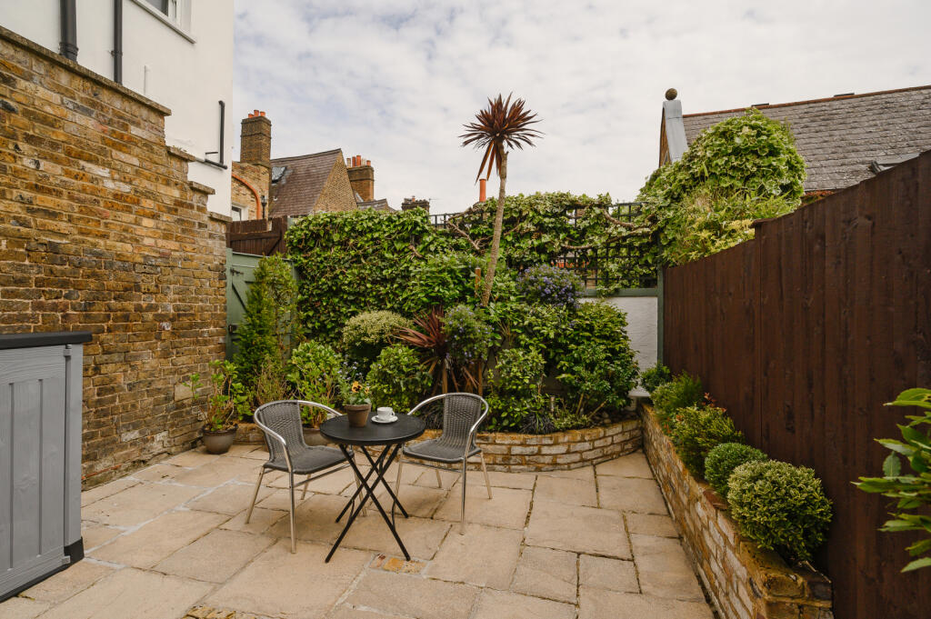 Thornton Road, Wimbledon, SW19 photo 4