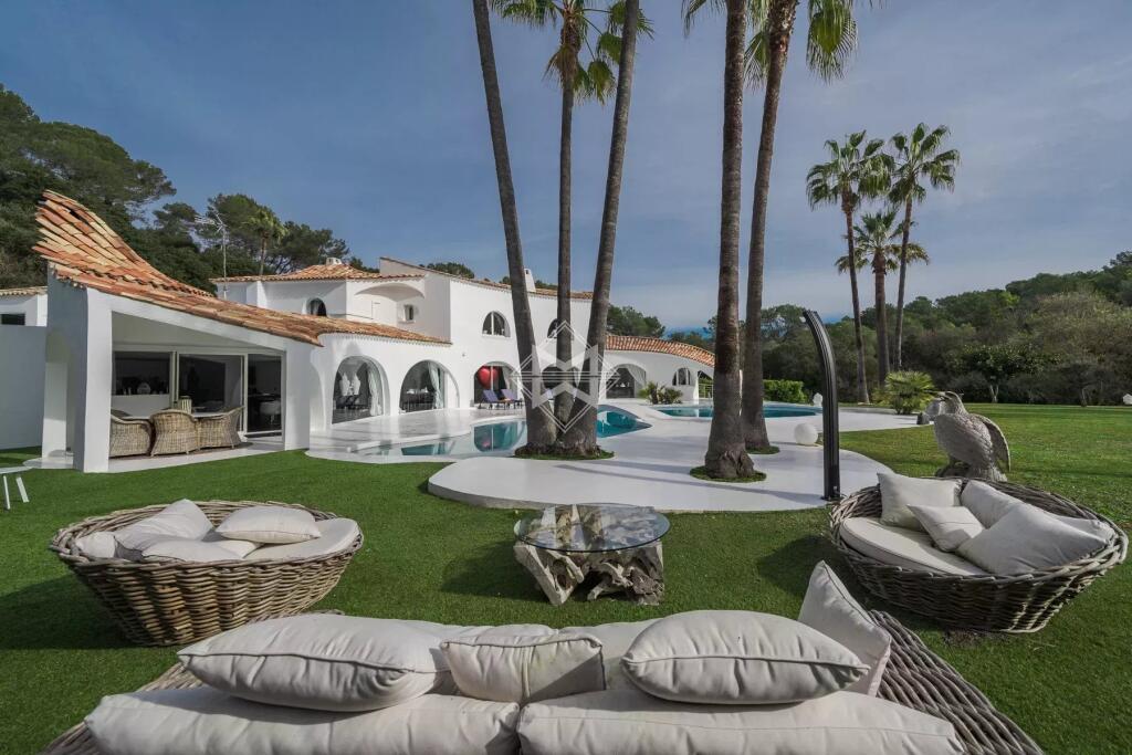 Main image of property: Provence-Alps-Cote d`Azur, Alpes-Maritimes, Mougins