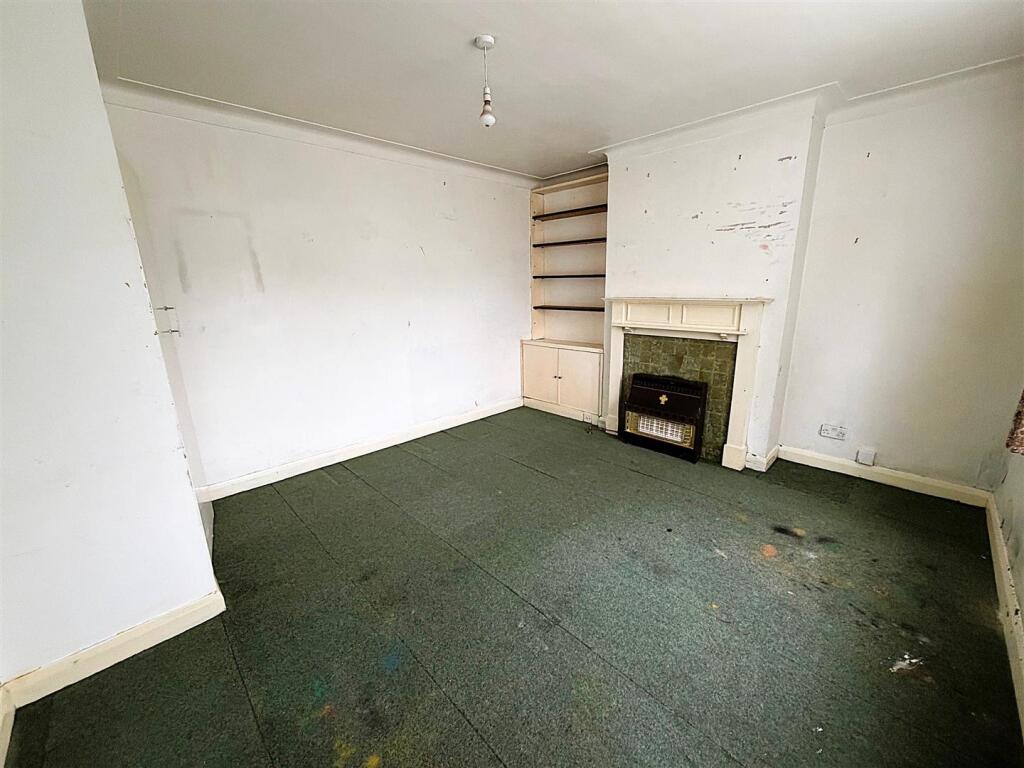 House in London, Poverest, Petts Wood - View 5