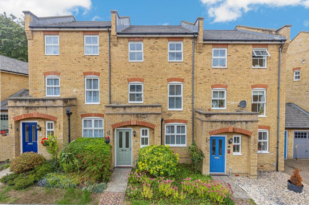 4-bed terraced on Underwood Rise, Tunbridge Wells, TN2, £550,000