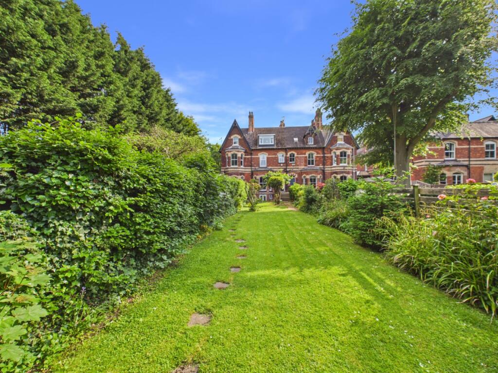 Church Mount, Sutton-On-Hull, Hull, HU7 4TJ photo 4