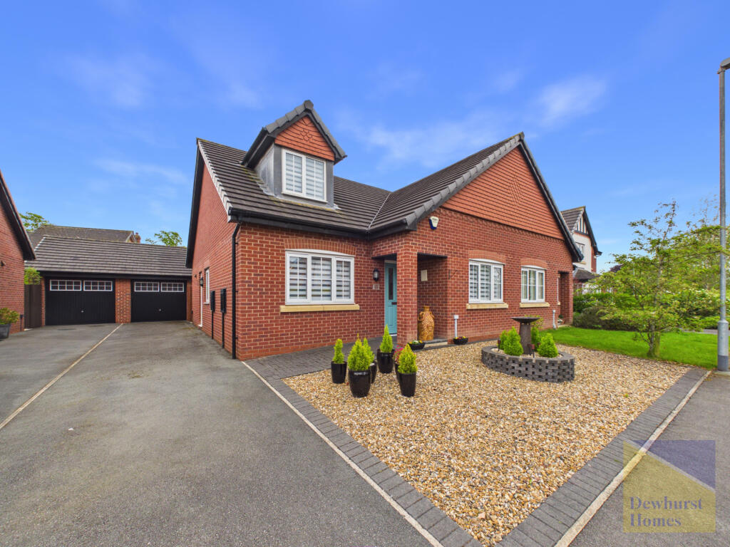 Main image of property: Walton Gardens,  Hutton, PR4