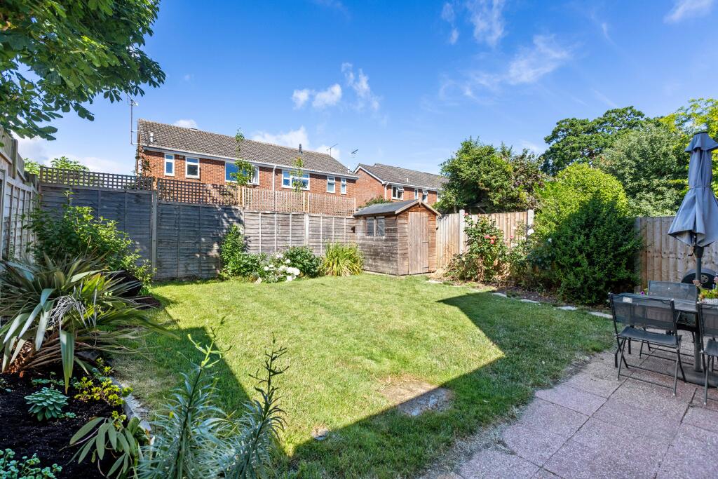Ward Close, Wokingham, RG40 - View 6