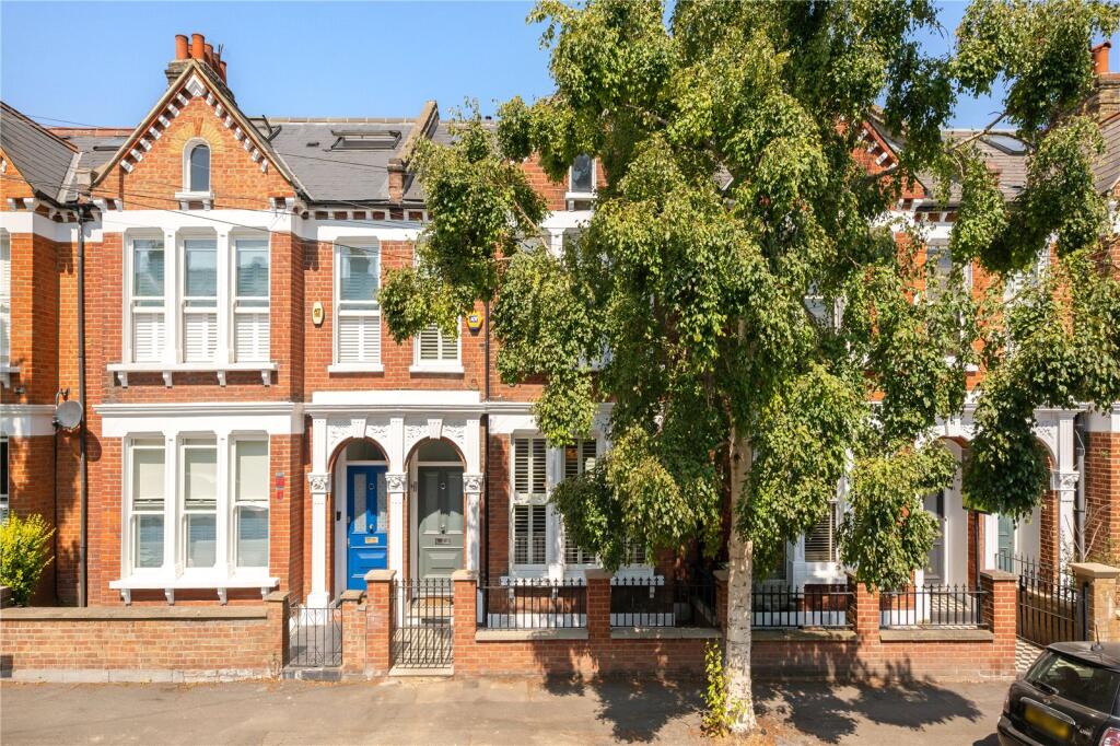 Main image of property: Elms Crescent, SW4