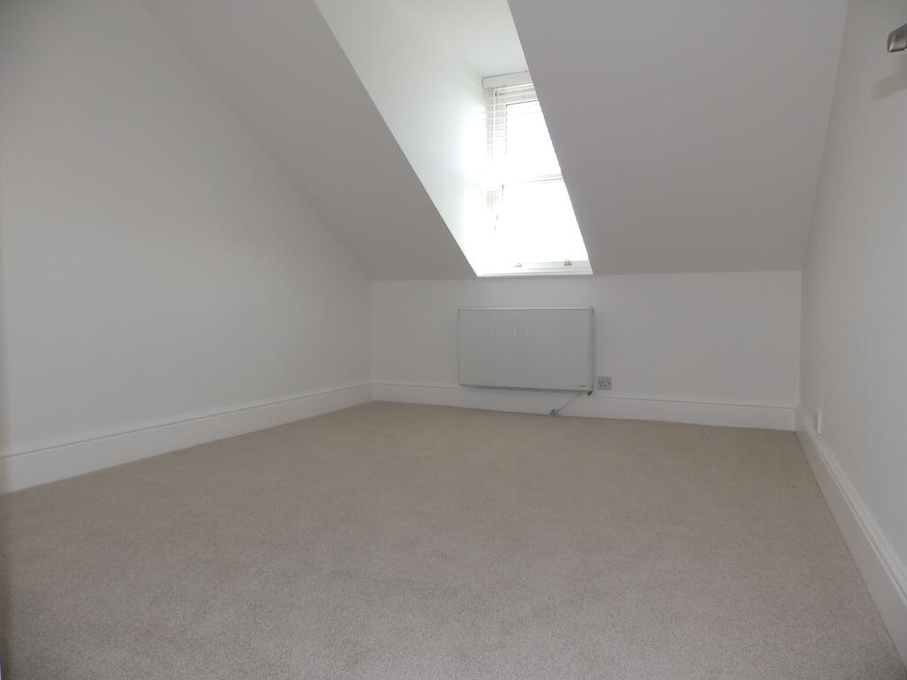 Apartment in Tonbridge - View 5