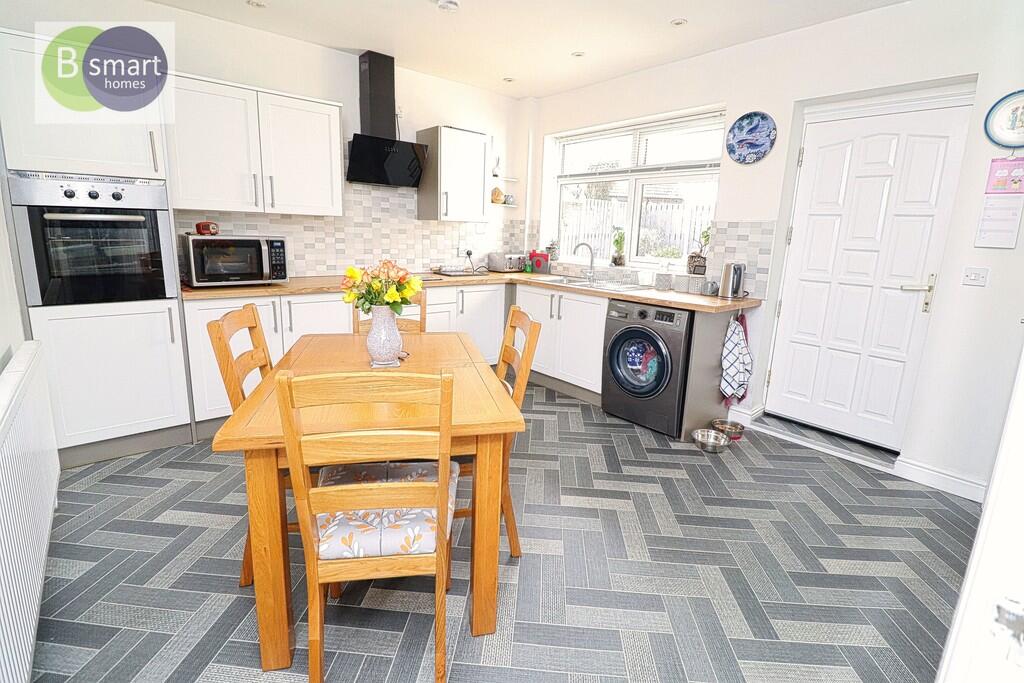 Greno Road, Swinton photo 4
