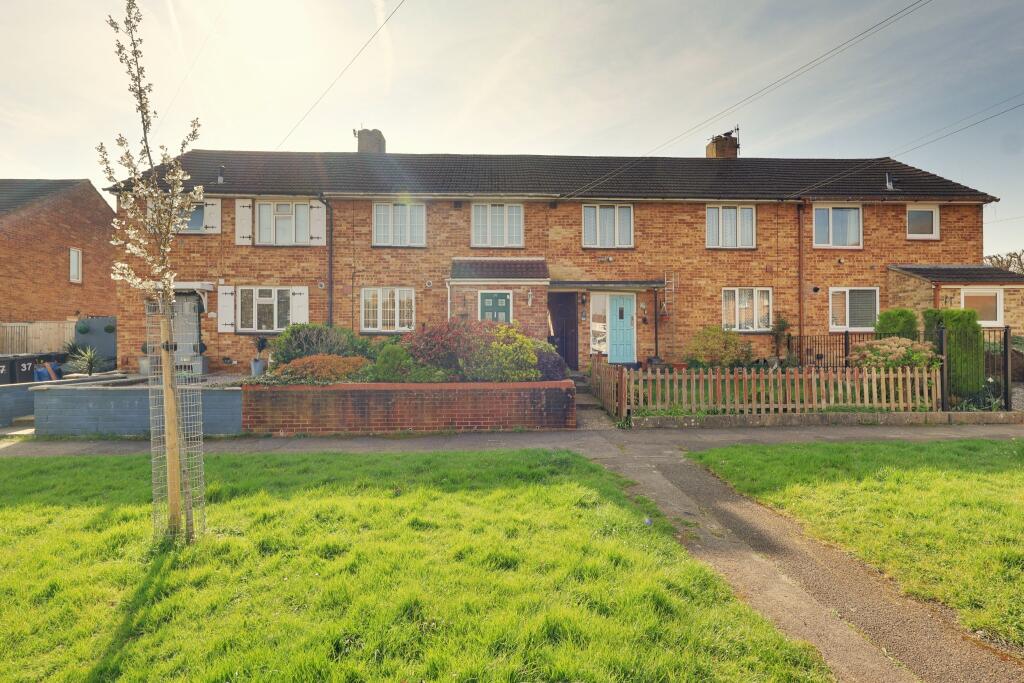 Main image of property: Ibsley Grove, Bedhampton, Havant