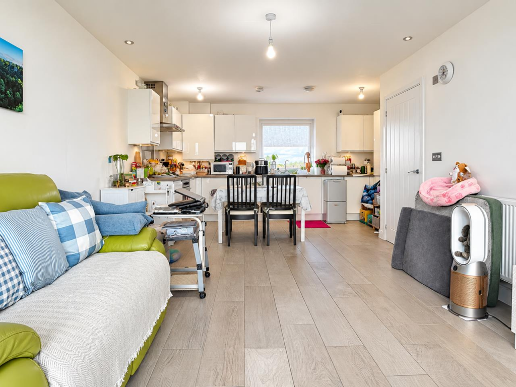 Apartment in Bristol - View 2