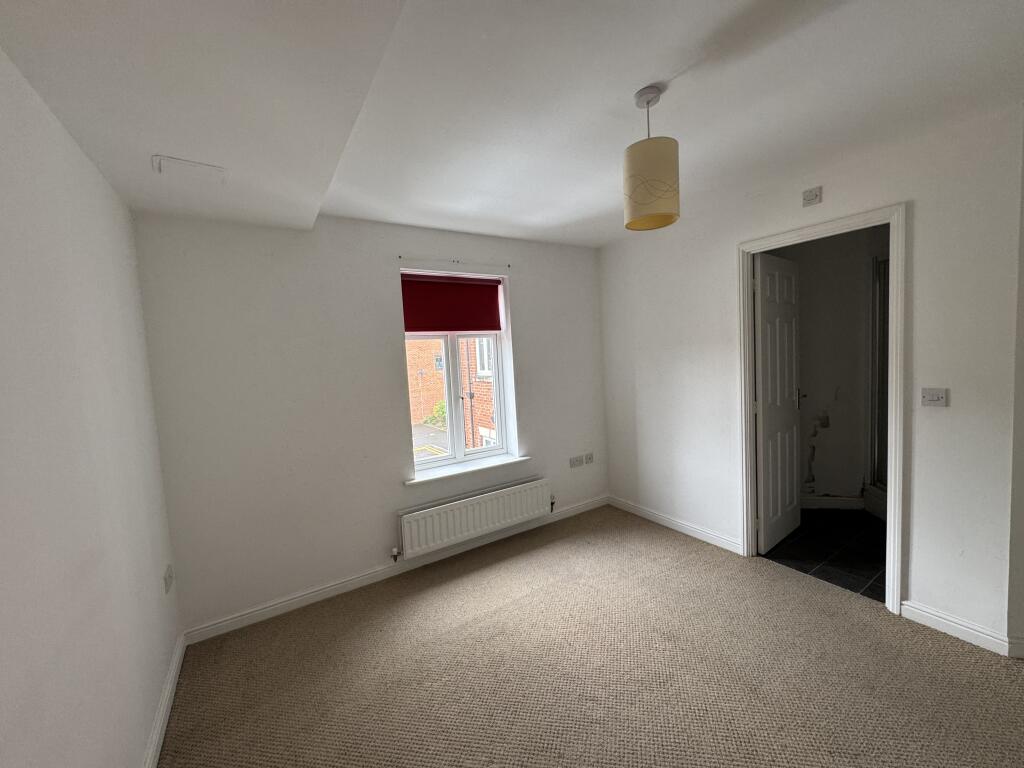 6 May Close, Hebburn, Tyne and Wear NE31 1FD photo 5