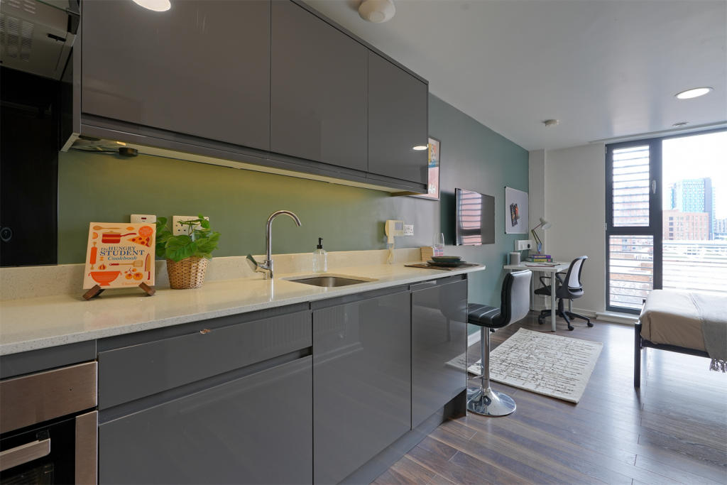Apartment in Sheffield - More