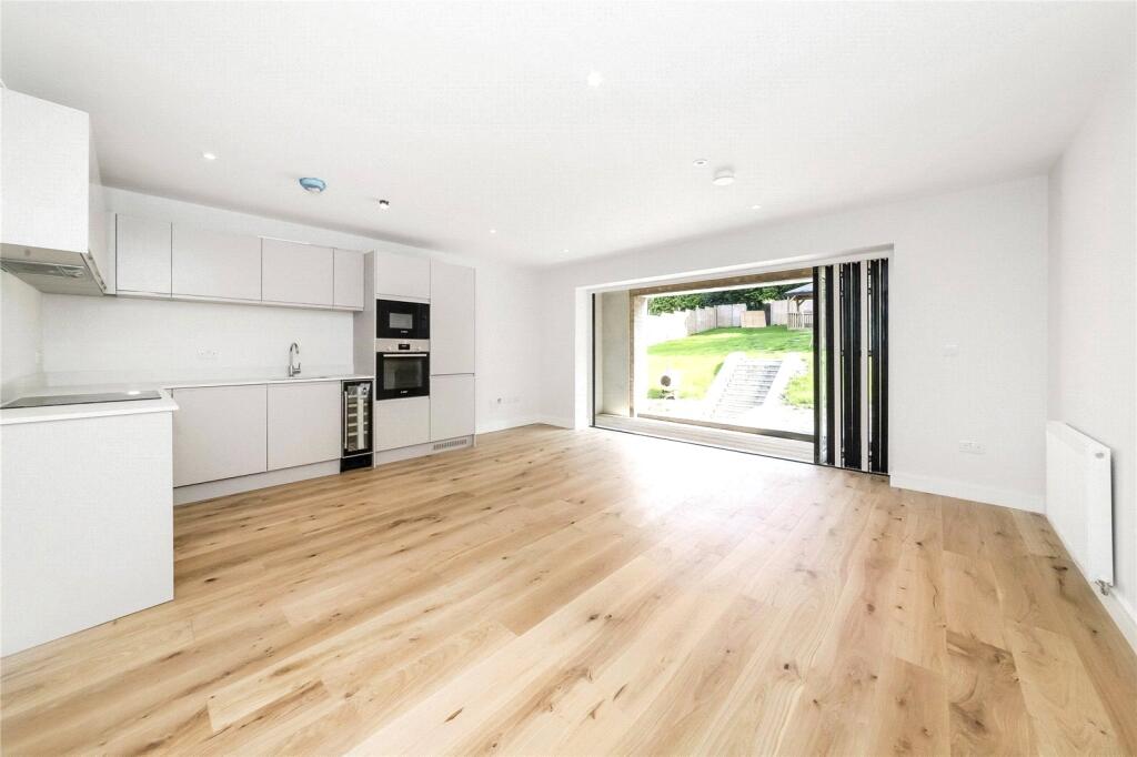 Main image of property: Flat 3, Endlesham Court,, 131 Woodcote Valley Road,, Purley, CR8