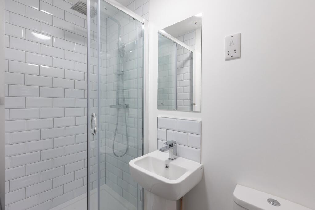 Apartment in Chester - View 4