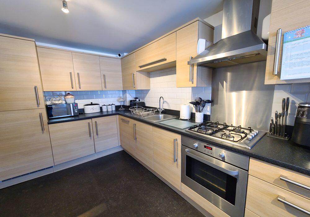 Pickwick Close, Totton, Southampton, SO40 8QE photo 4