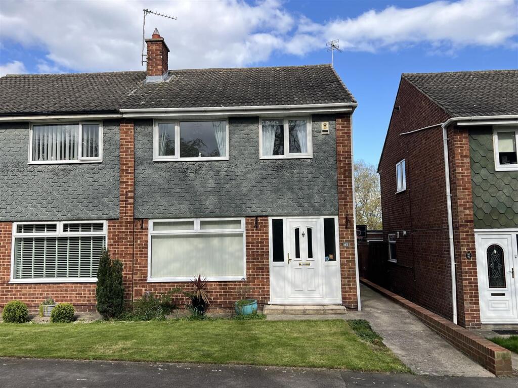3-bed semi-detached on Ketton Avenue, Darlington, £155,000