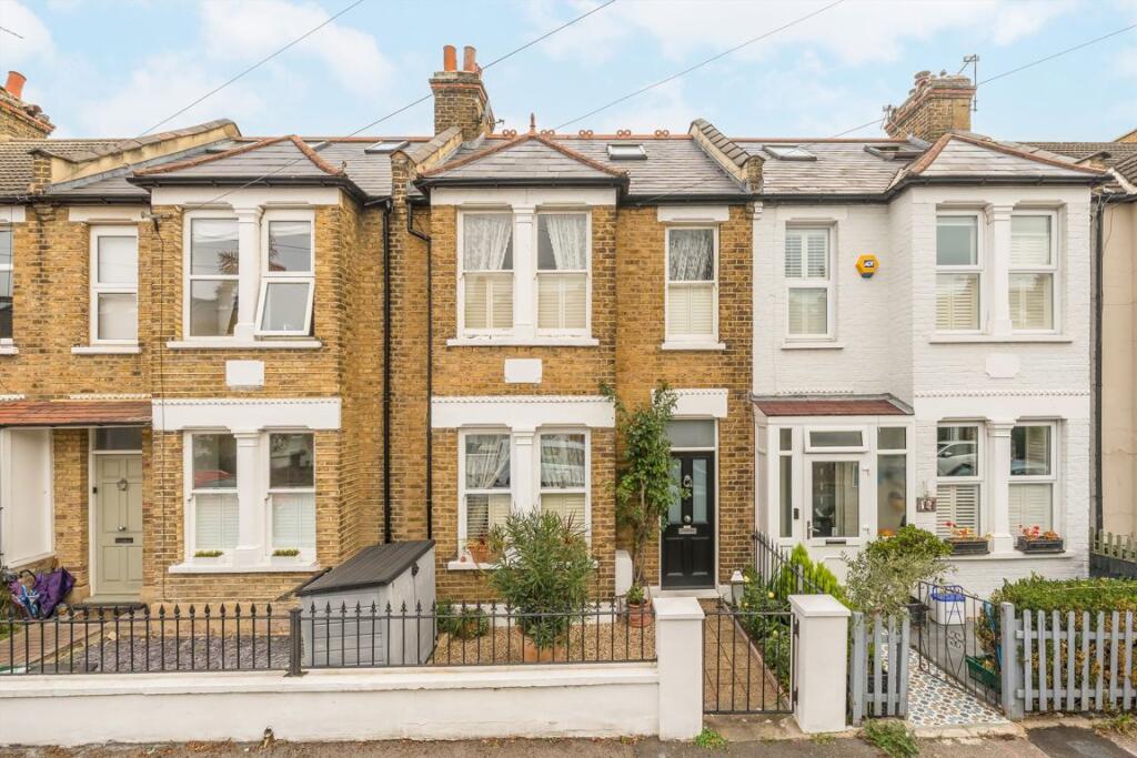 3-bed terraced on Dorien Road, Raynes Park, £850,000