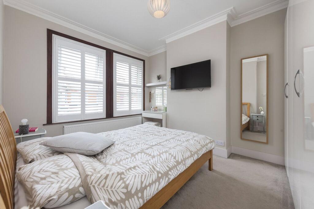 House in Sutton - View 4