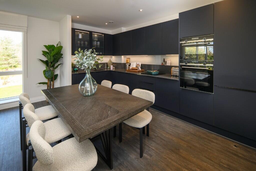 Main image of property: Oakhill, 
Tonbridge Road, 
Hildenborough, 
TN11 9EW
