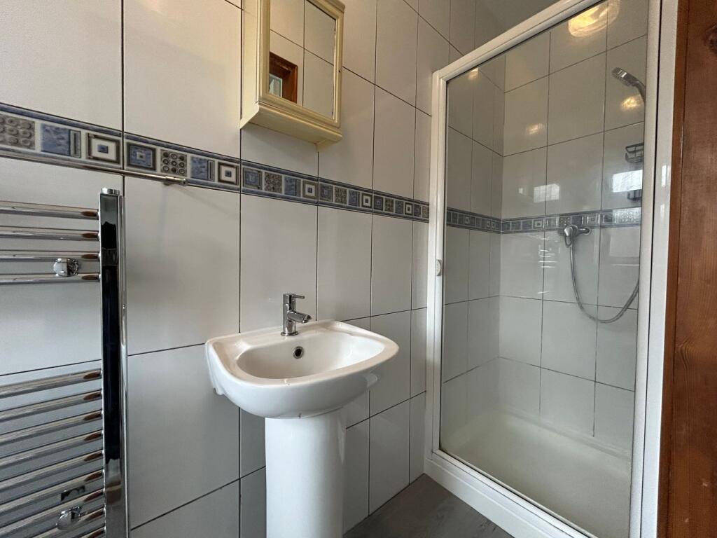House in London - View 5