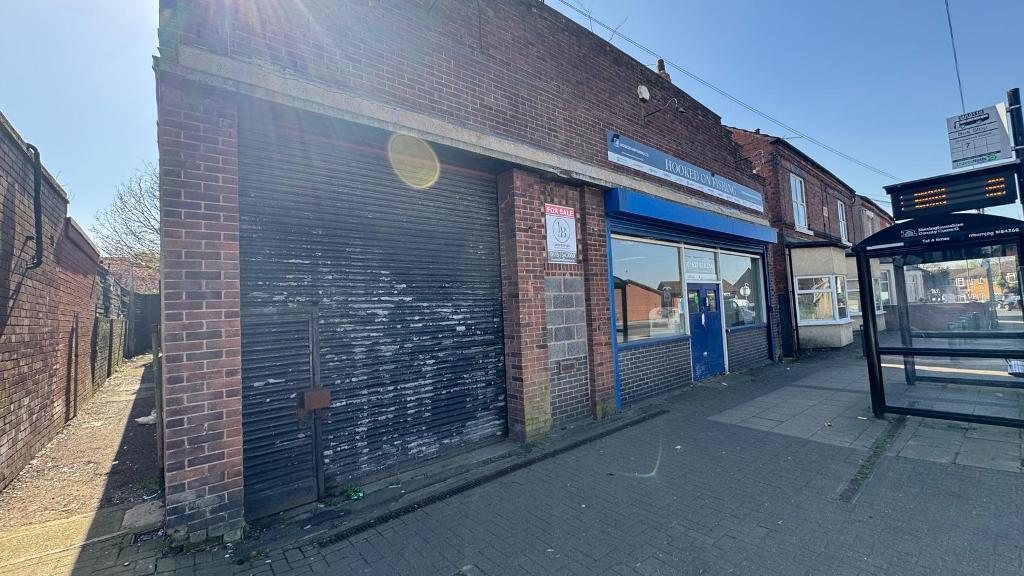 Main image of property: Newgate Lane, Mansfield, Nottinghamshire, NG18 2QA