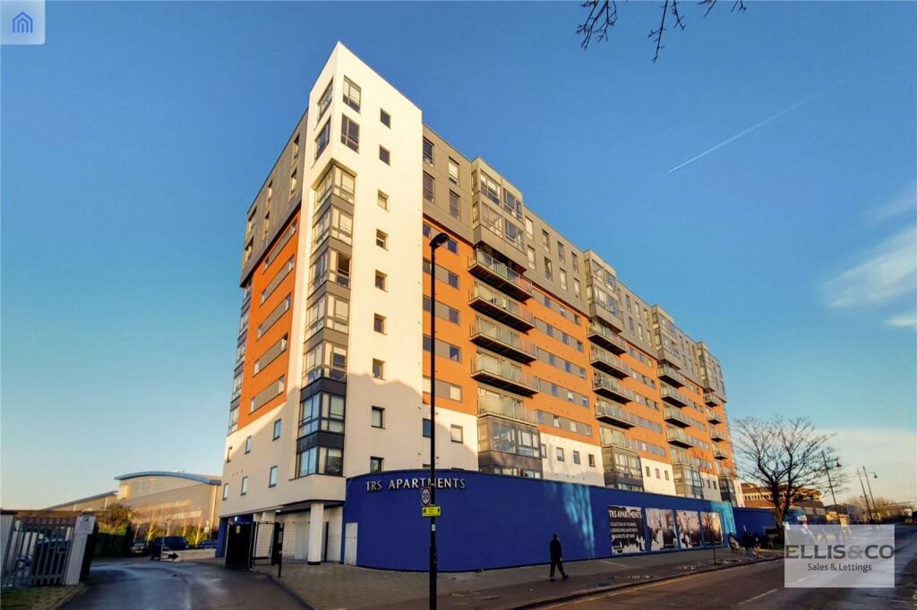 Main image of property: The Green, Southall, UB2