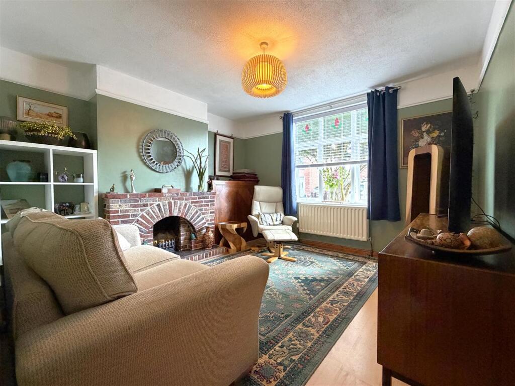 House in Nottingham - View 4