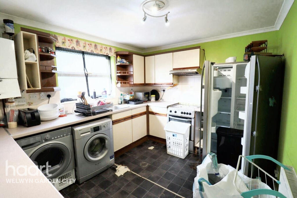 Main image of property: Broadwater Crescent, Welwyn Garden City