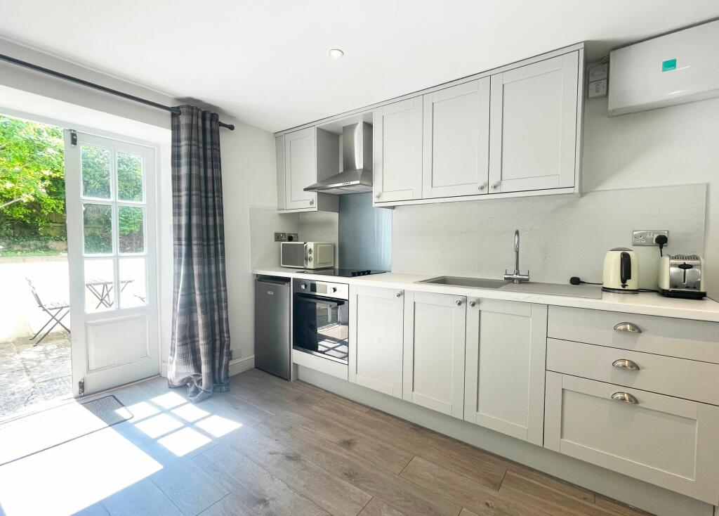 Apartment in Cheltenham, Warden Hill, Montpellier - View 5