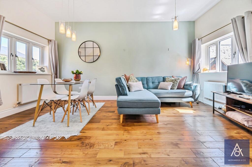 Apartment in Brackley, West Northamptonshire - View 2