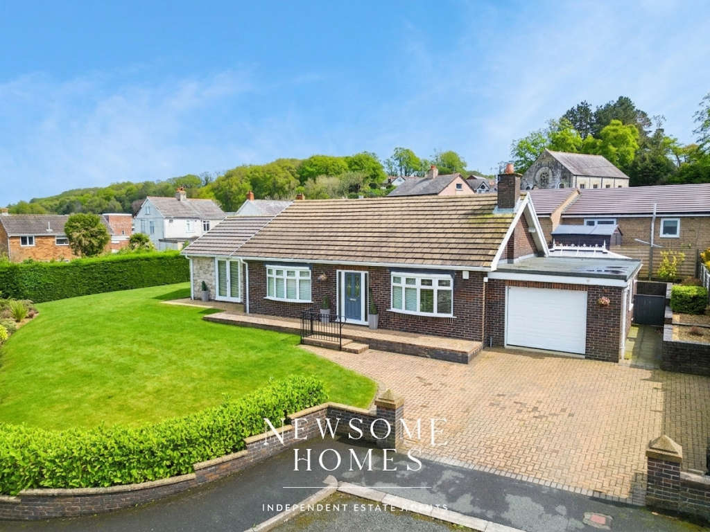 2-bed detached on Celyn Close, Carmel, £395,000