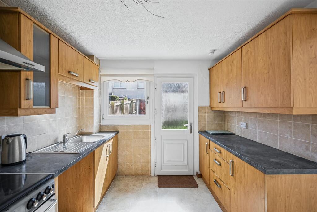 House in Larkhall, Raploch, Fairholm - View 4