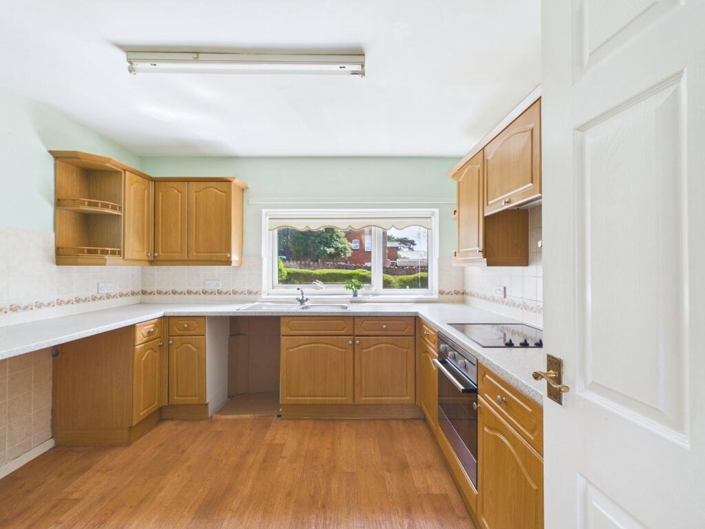 Apartment in Torquay - View 3