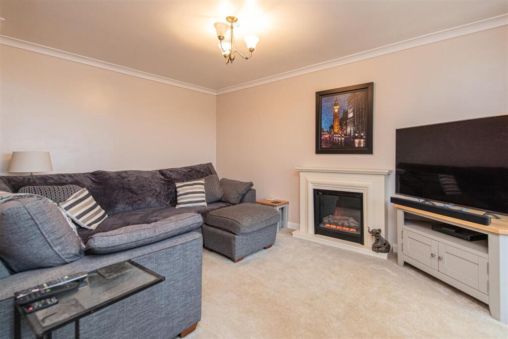 House in Northampton - View 3